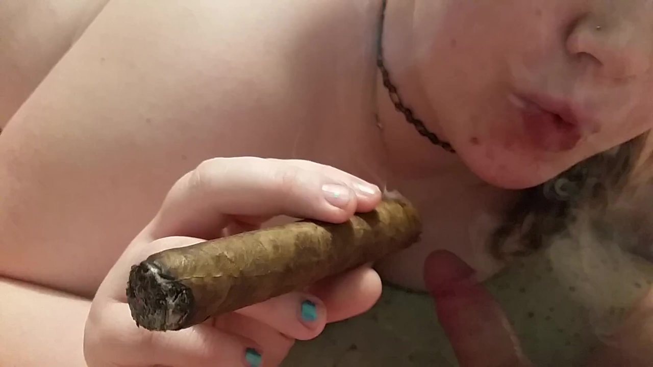 Cigar smoking blowjob from wife Vidéos Porno Tube8
