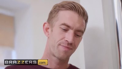 400px x 225px - Brazzers - Shut up white boy and fuck me in the shower