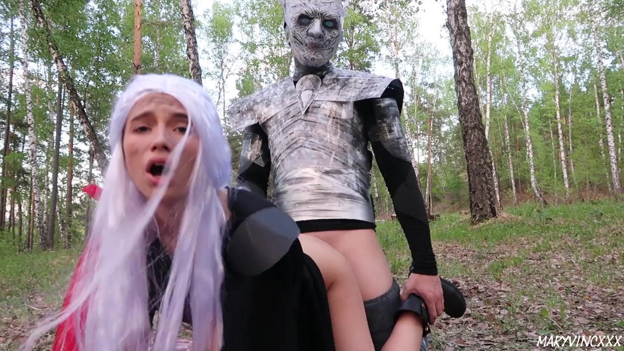 Game Of Thrones Cosplay Daenerys Arya Loves Big Dick Of The Night